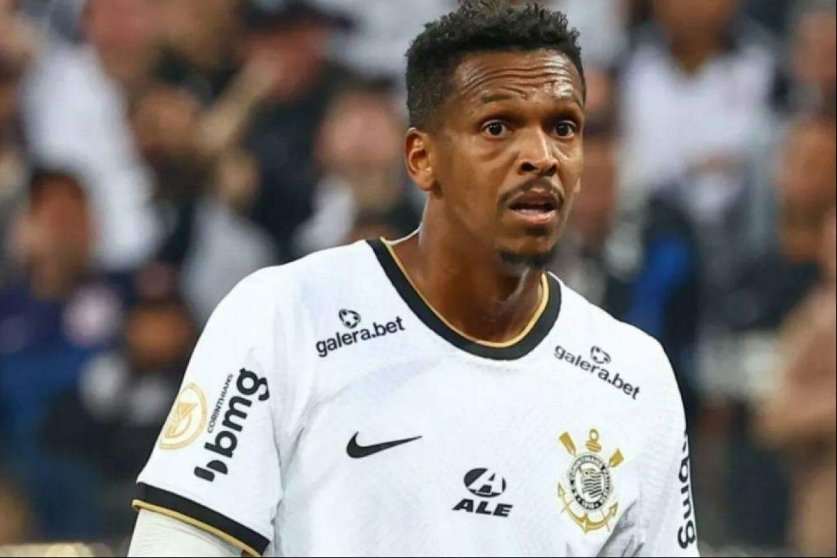 Ex-atacante Jô foi preso ao tentar embarcar
