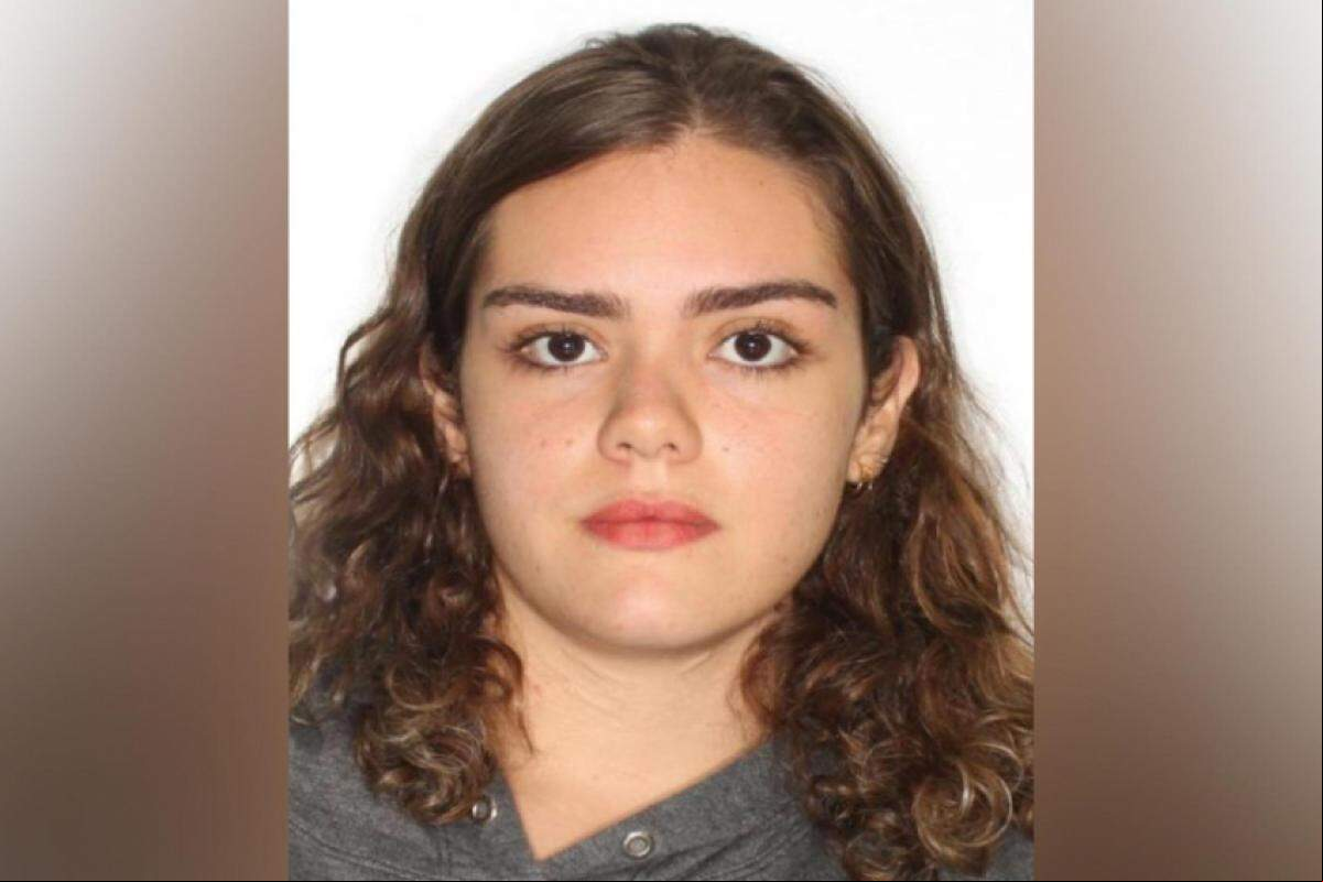 Beatriz de Paula Cintra, de 21 anos